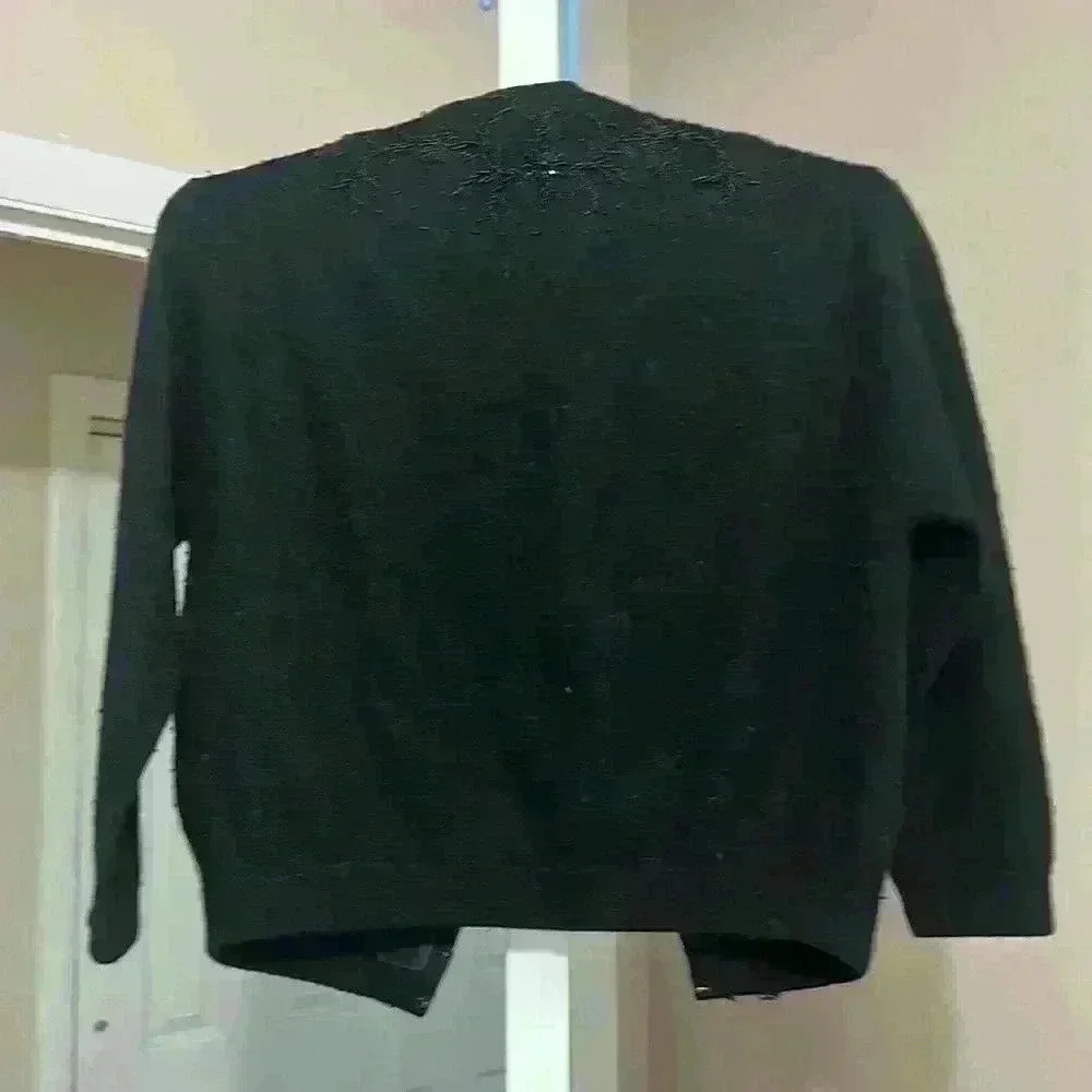 Vintage Beaded Cardigan with liner - Picture 3 of 7